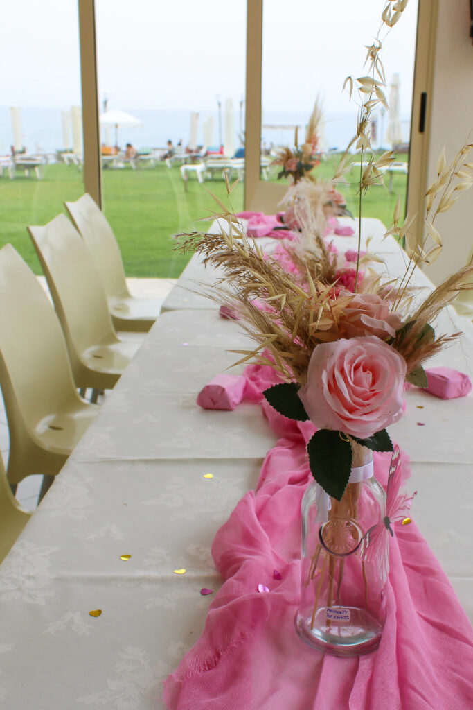 Cyprus floral pink wedding baptism party decoration for rent hire Βάφτιση Διακόσμιση Διακοσμίσεις Προς ενοικίαση Ενοικιάζεται Μπαλόνια Αψίδα από μπαλόνια