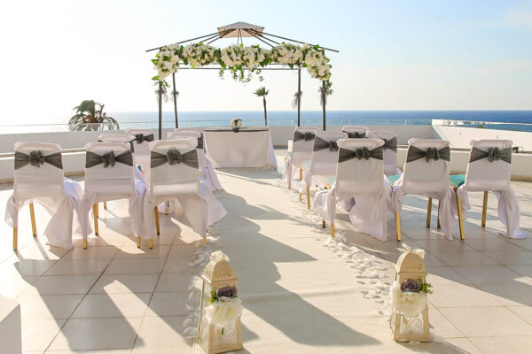 Leonardo Laura Splash Paphos wedding package price Cyrpus planner family friendly