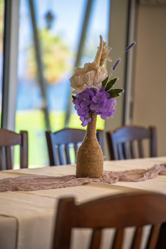 rustic purple and white table decor rustic purple and white table decor